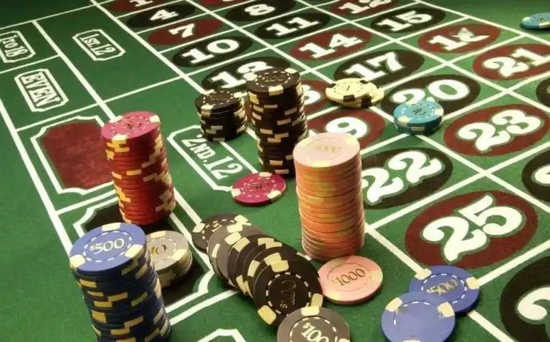 Người dùng Việt Nam truy cập sảnh Live Casino rbk888 trên điện thoại Android